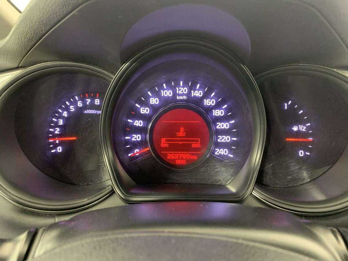 Kia Ceed с пробегом — 2017 год. Фото: #10