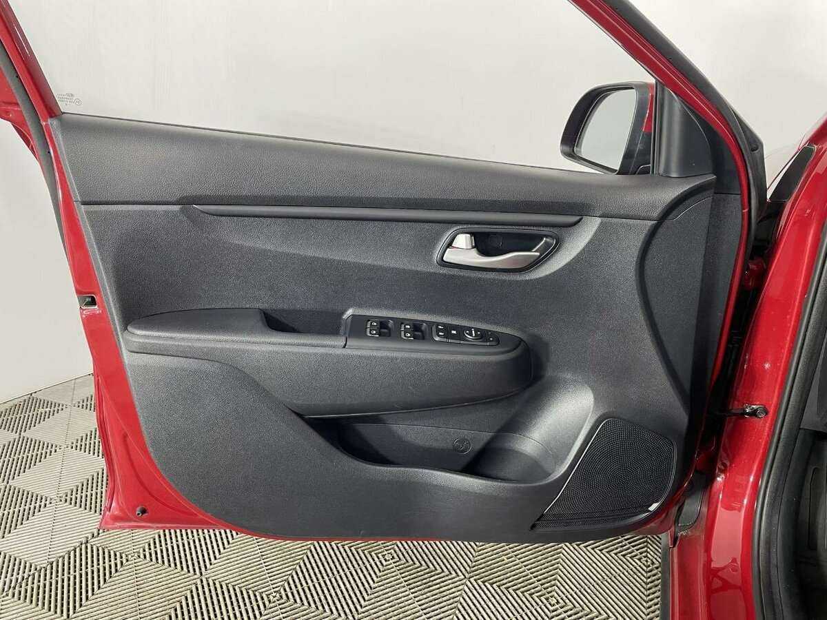 Kia Rio с пробегом — 2019 год. Фото: #7