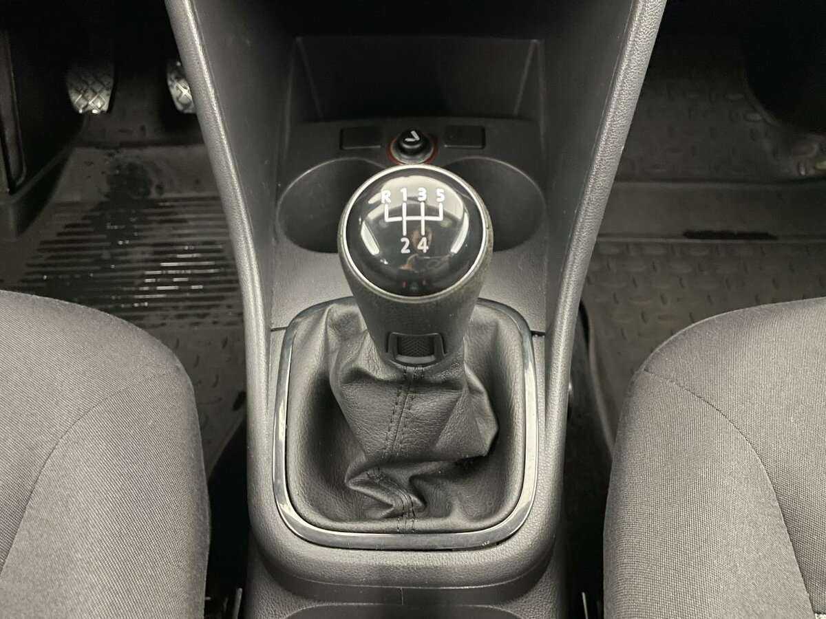 Volkswagen Polo с пробегом — 2013 год. Фото: #12