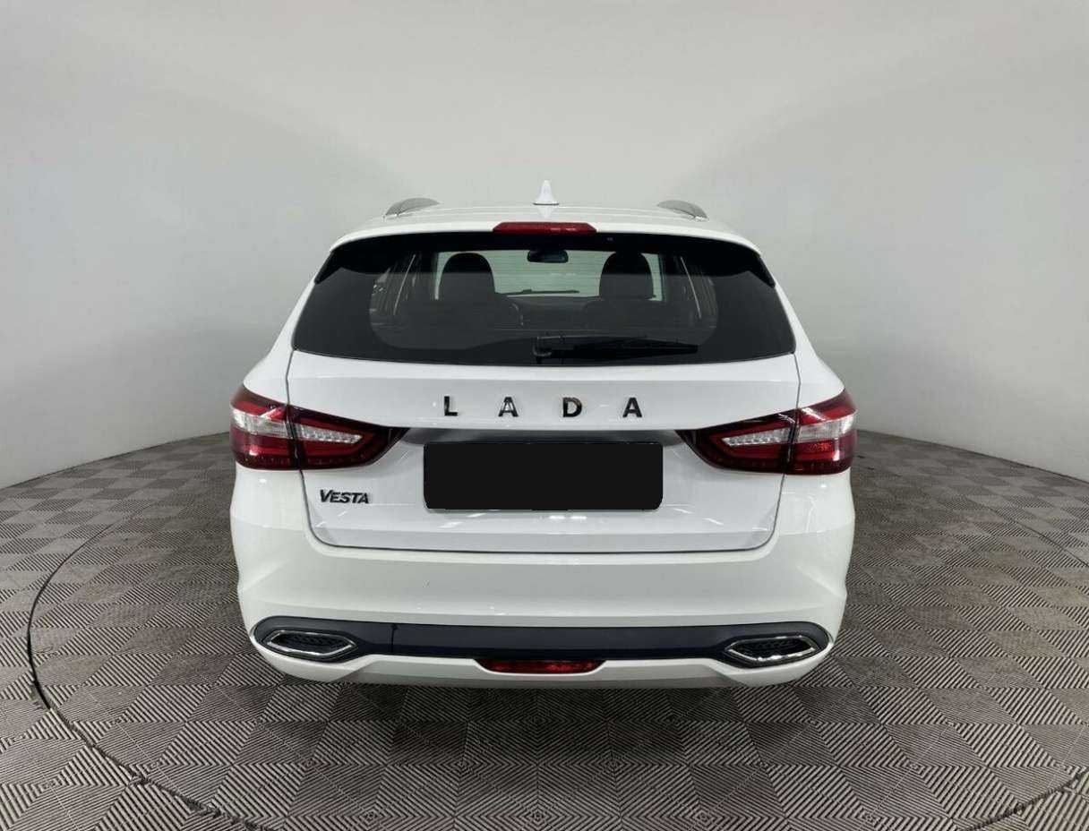 Lada (ВАЗ) Vesta с пробегом — 2023 год. Фото: #2