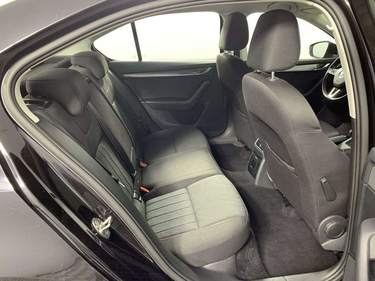 Skoda Octavia с пробегом — 2018 год. Фото: #17