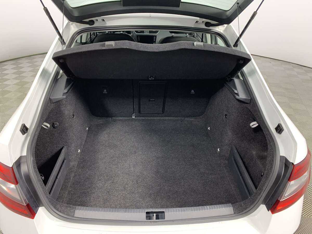 Skoda Octavia с пробегом — 2018 год. Фото: #8