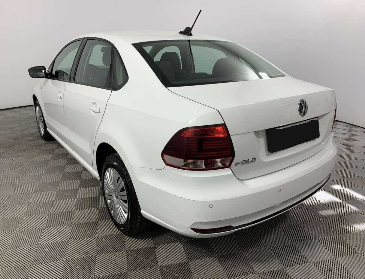 Volkswagen Polo с пробегом — 2020 год. Фото: #5