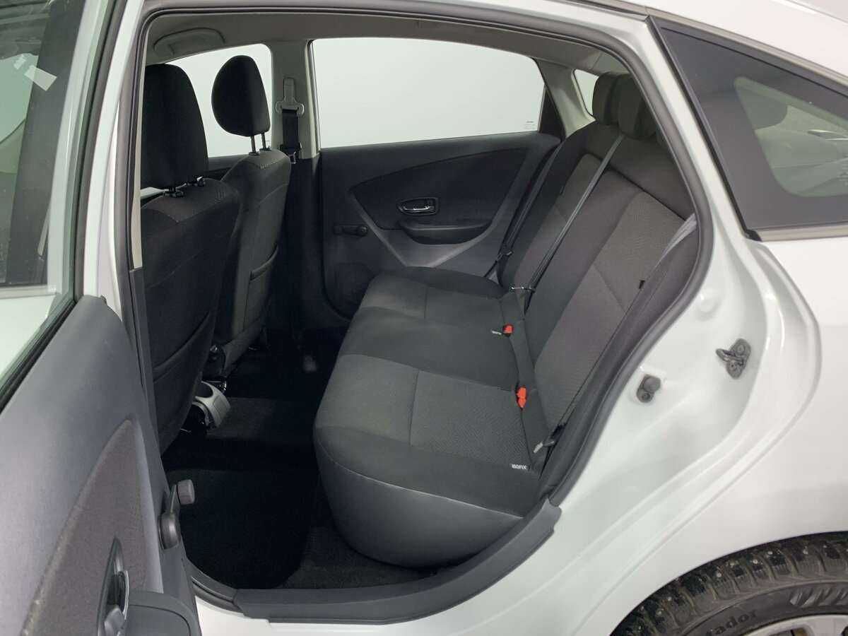 Nissan Almera с пробегом — 2018 год. Фото: #8