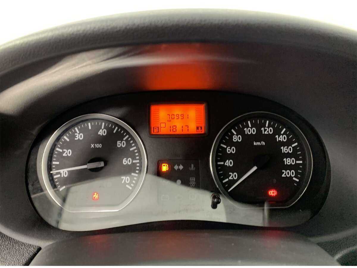 Nissan Almera с пробегом — 2018 год. Фото: #9