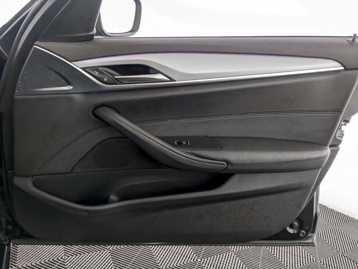 BMW 5 серии с пробегом — 2018 год. Фото: #19