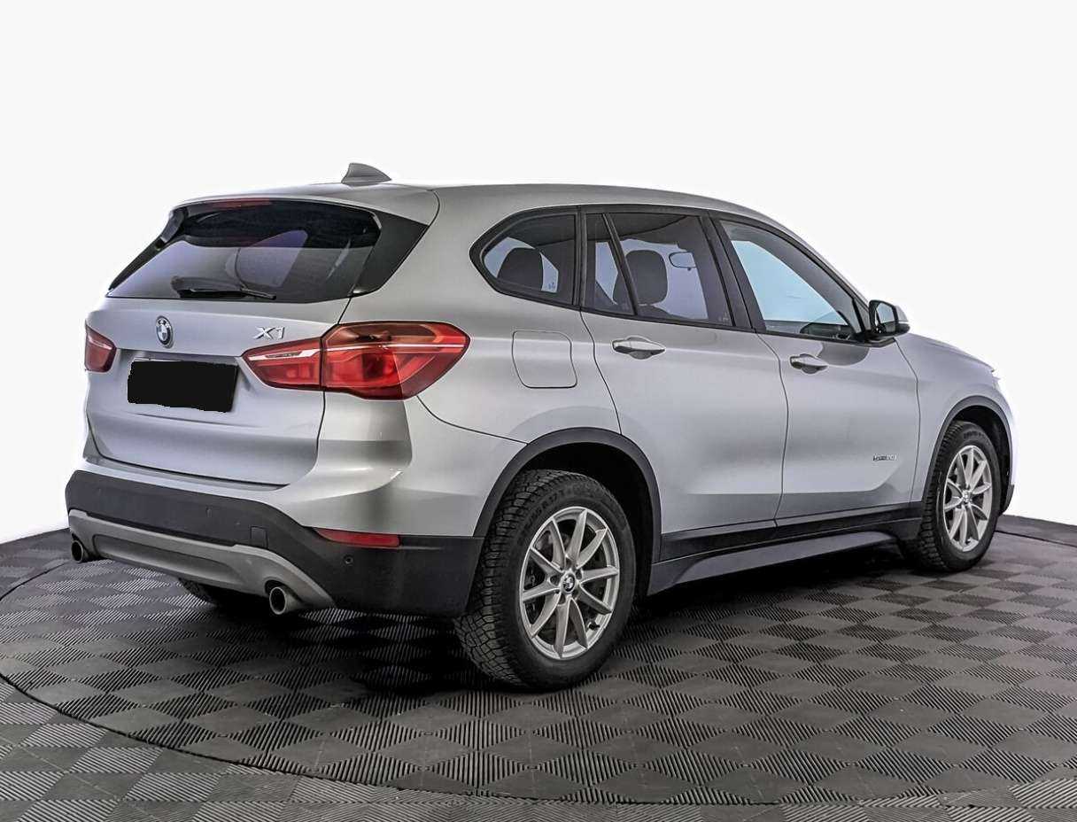 BMW X1 с пробегом — 2015 год. Фото: #4