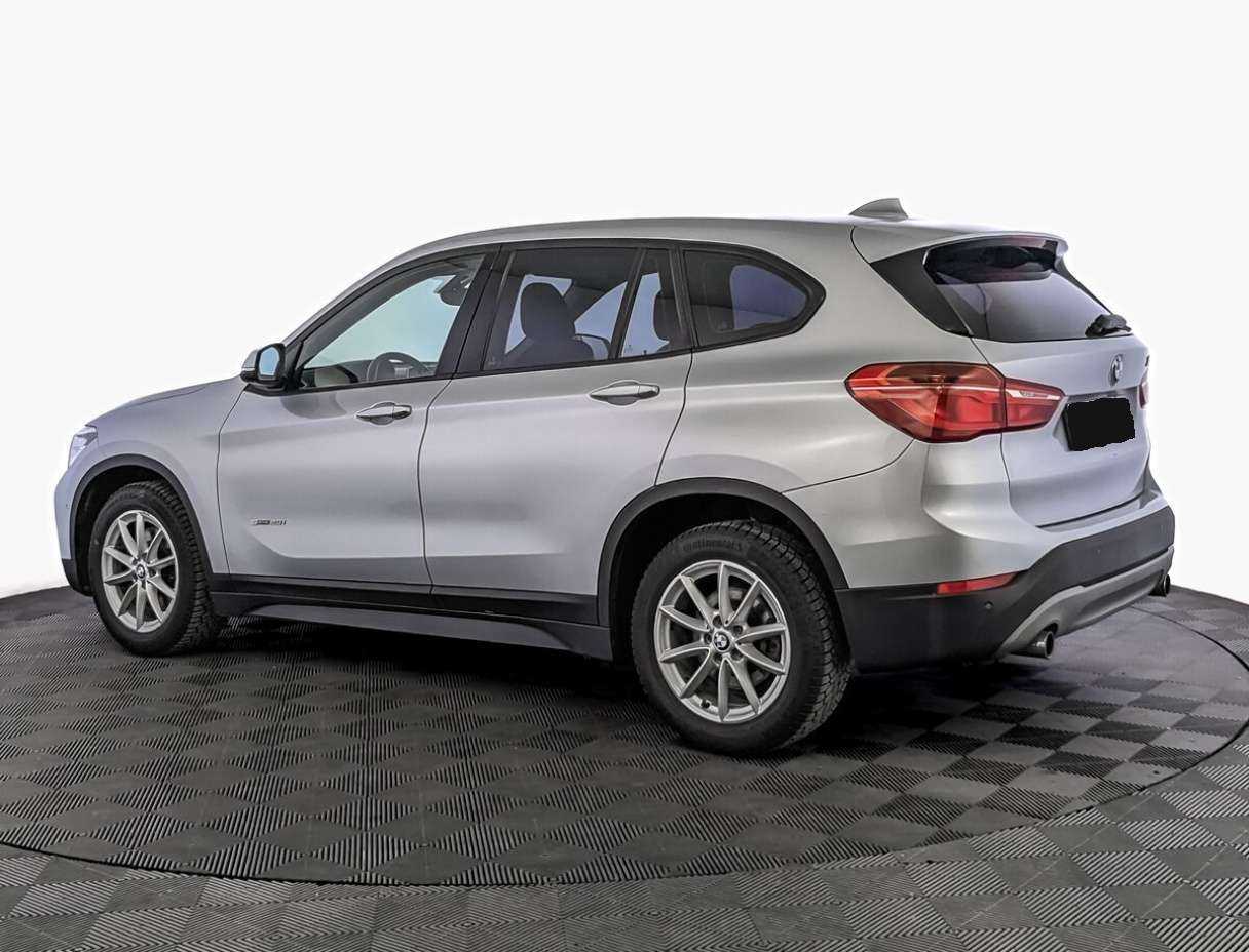 BMW X1 с пробегом — 2015 год. Фото: #6