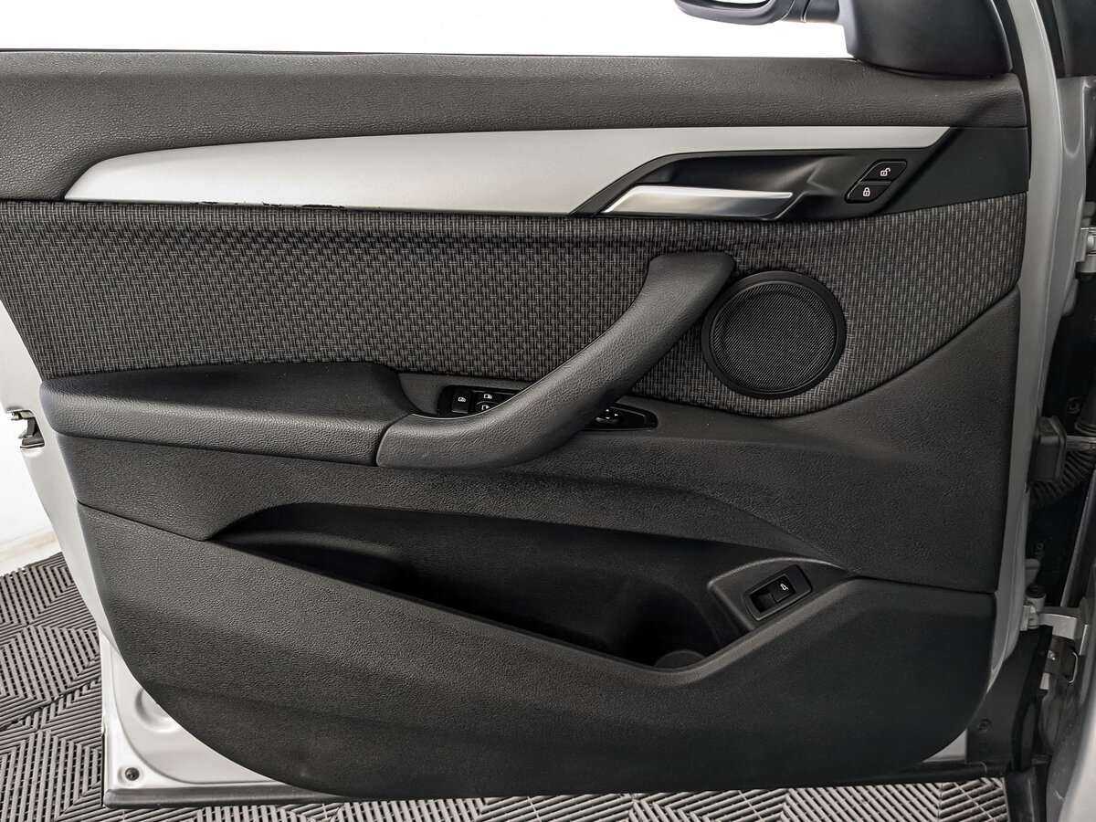 BMW X1 с пробегом — 2015 год. Фото: #18