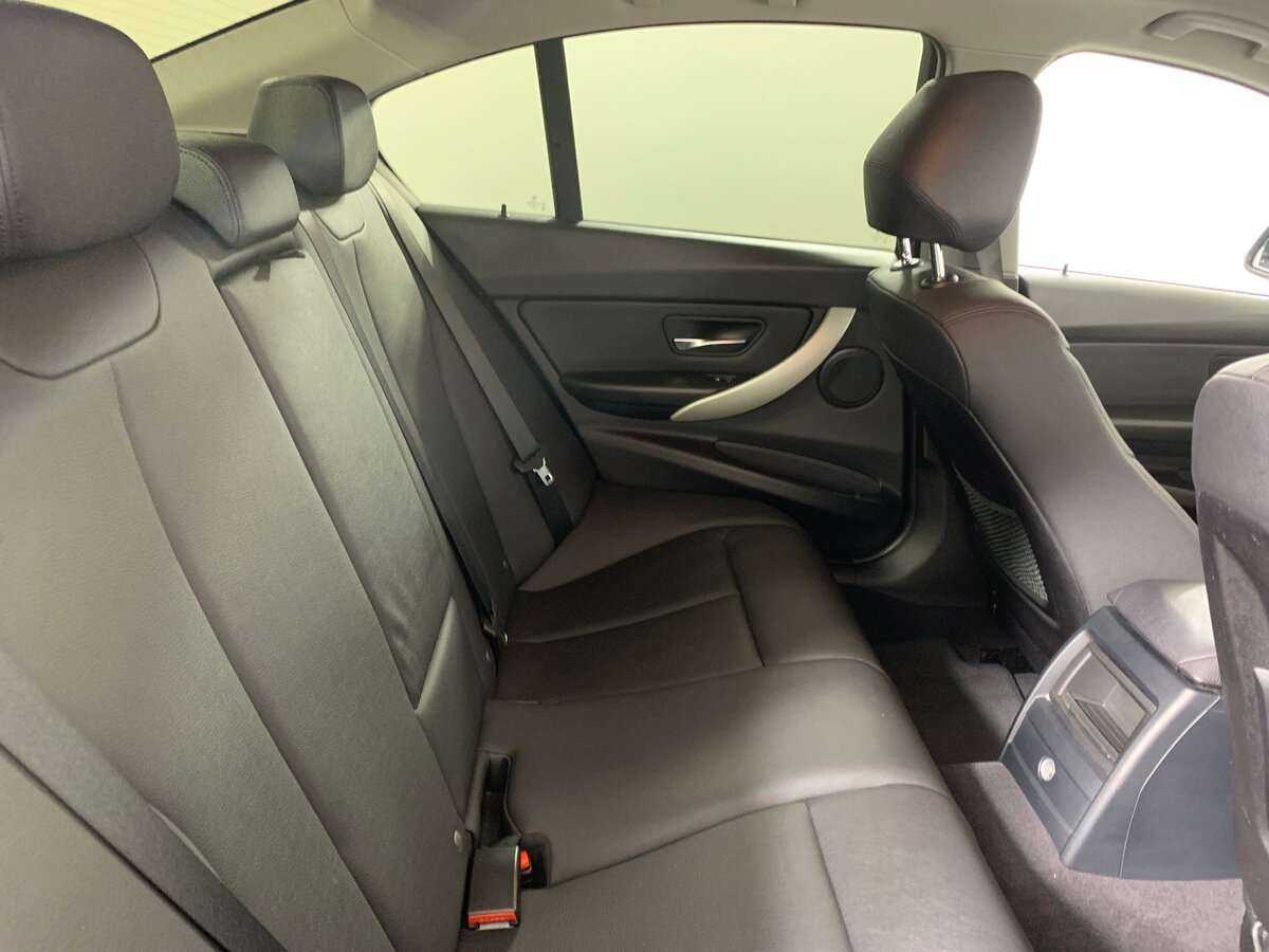 BMW 3 серии с пробегом — 2014 год. Фото: #14