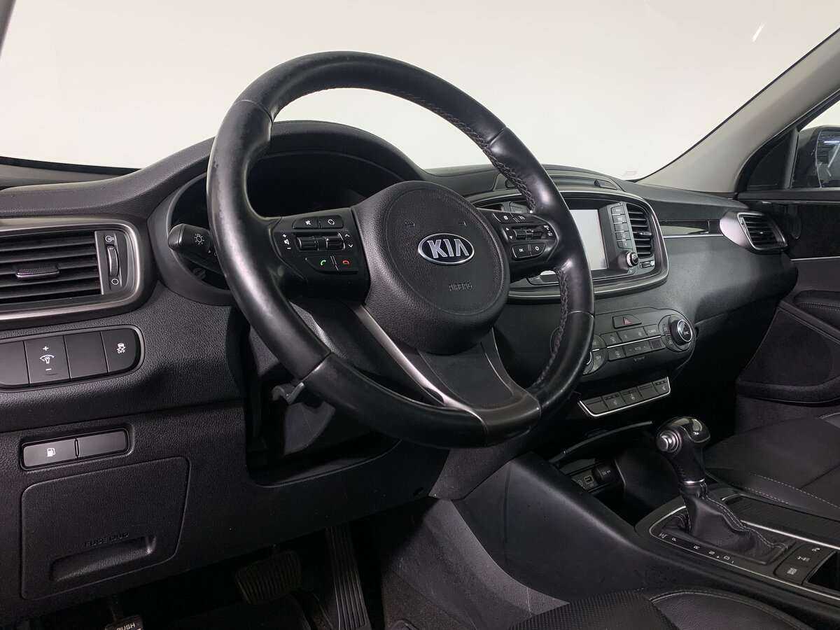 Kia Sorento с пробегом — 2016 год. Фото: #11
