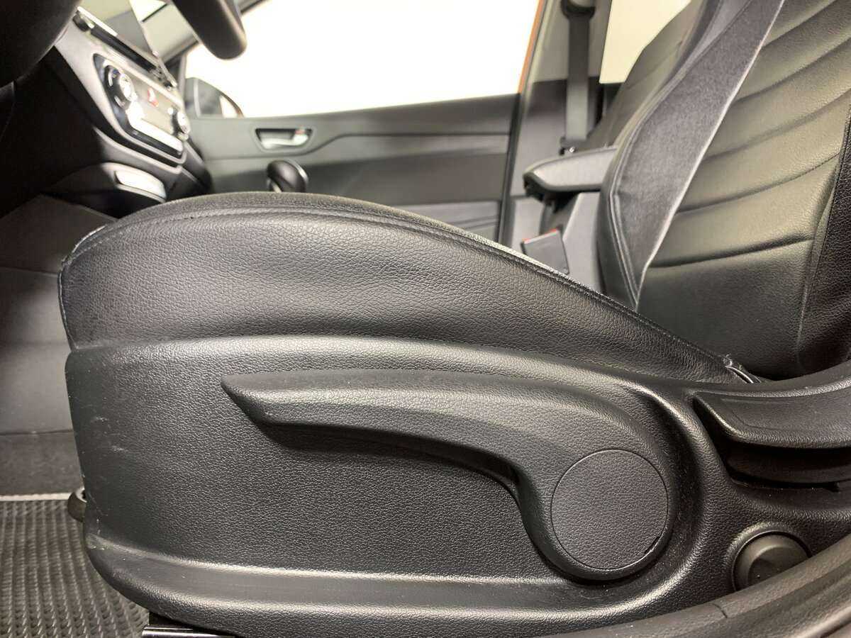 Hyundai Solaris с пробегом — 2022 год. Фото: #13