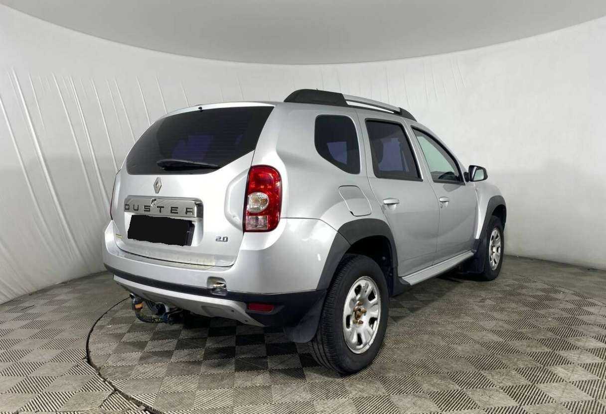 Renault Duster с пробегом — 2014 год. Фото: #4