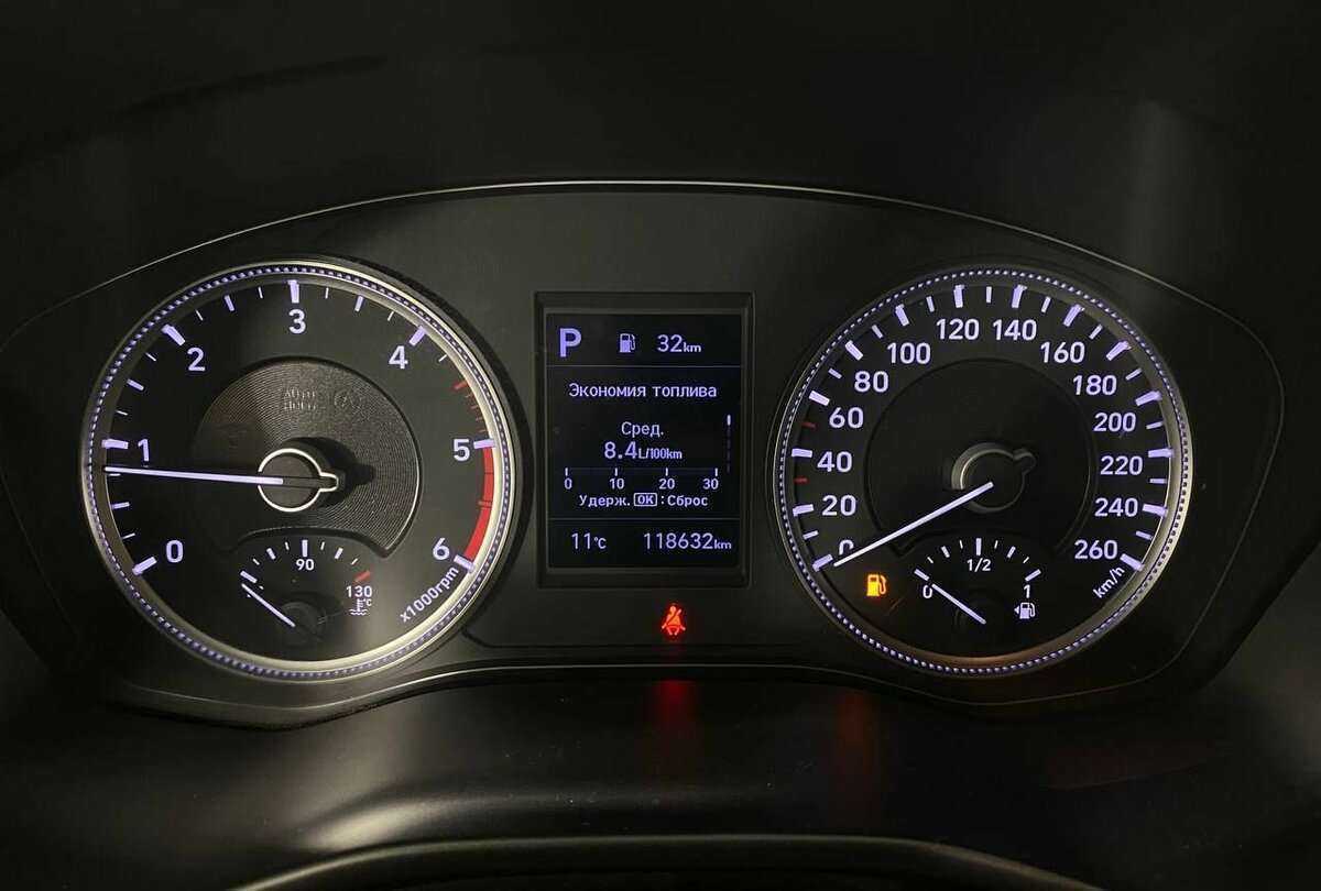 Hyundai Santa Fe с пробегом — 2019 год. Фото: #9