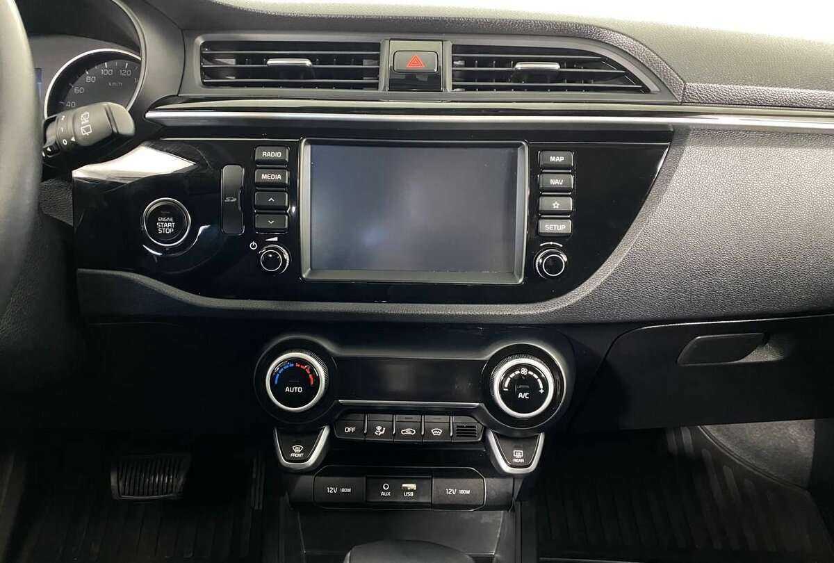 Kia Rio с пробегом — 2020 год. Фото: #11