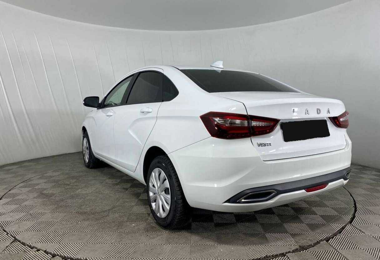 Lada (ВАЗ) Vesta с пробегом — 2023 год. Фото: #6