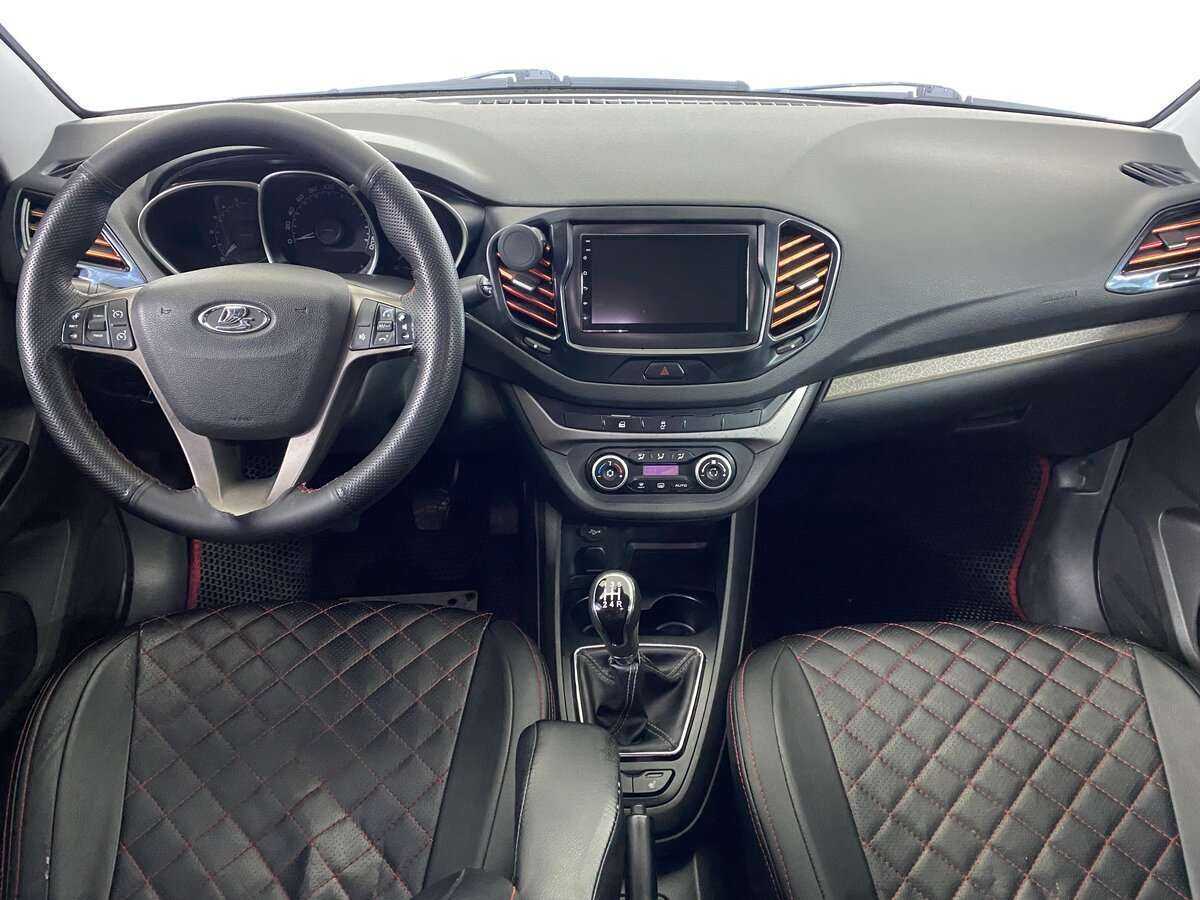 Lada (ВАЗ) Vesta с пробегом — 2017 год. Фото: #10