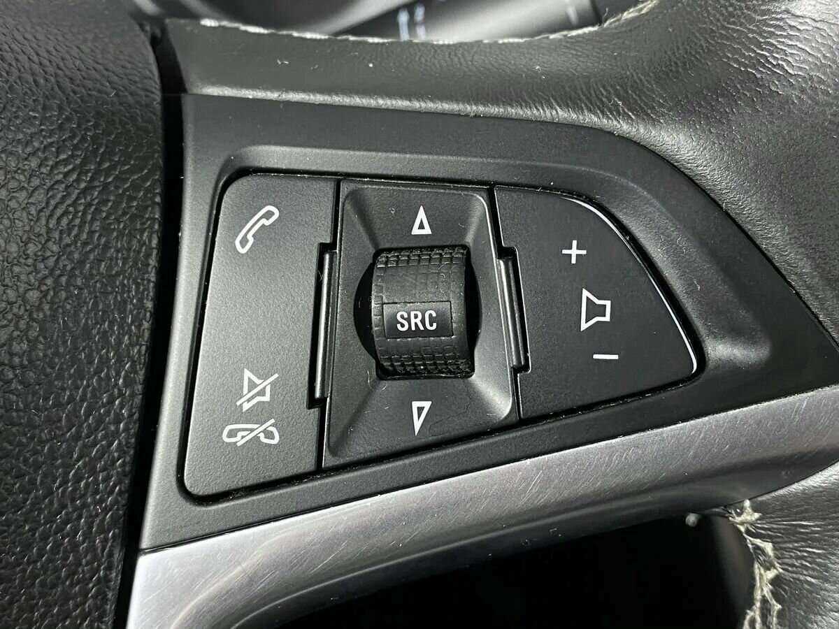 Opel Mokka с пробегом — 2014 год. Фото: #10