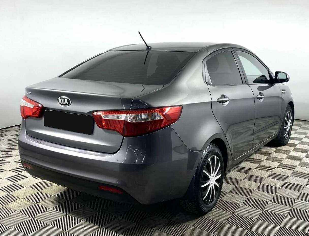 Kia Rio с пробегом — 2013 год. Фото: #3