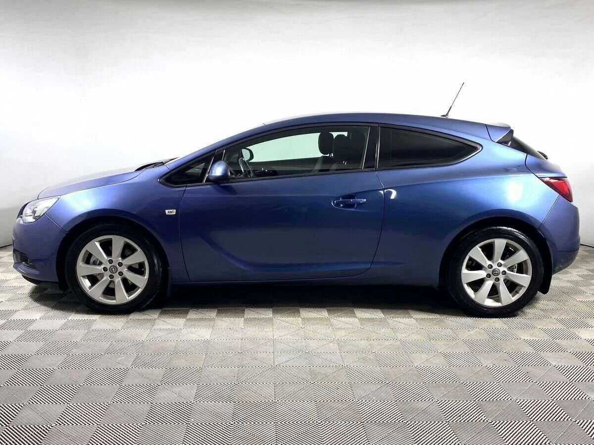 Opel Astra с пробегом — 2013 год. Фото: #7