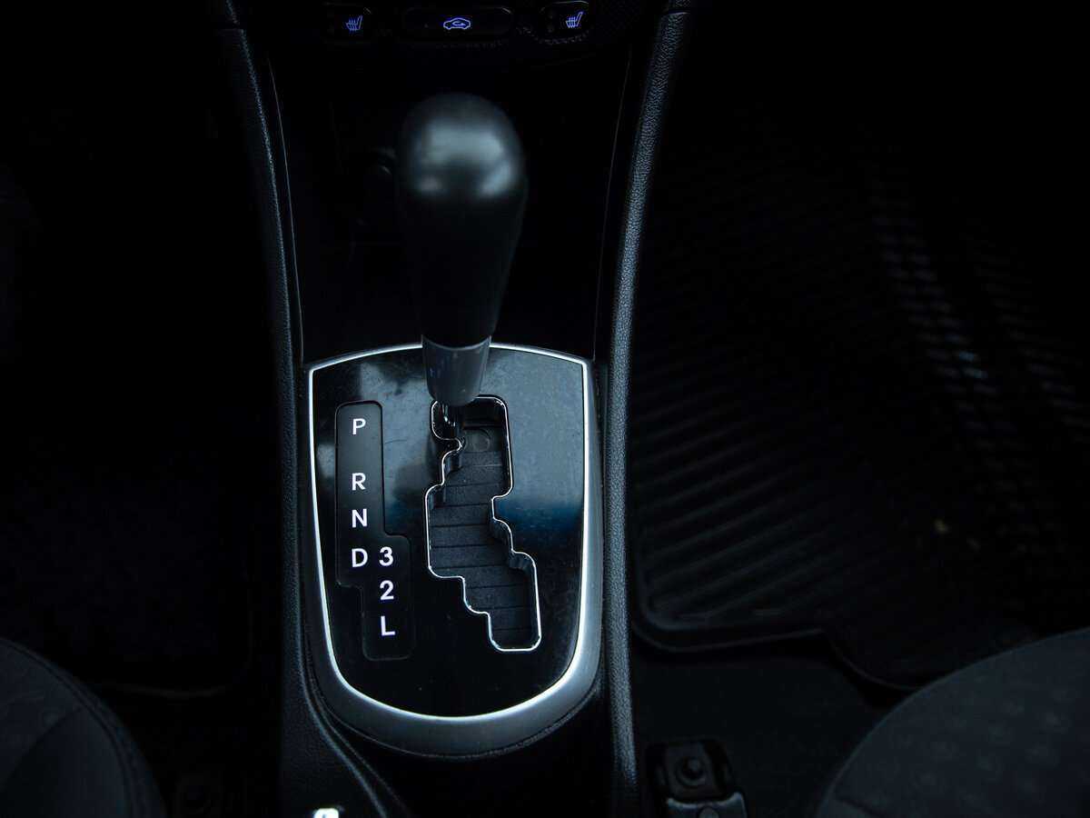 Hyundai Solaris с пробегом — 2013 год. Фото: #16