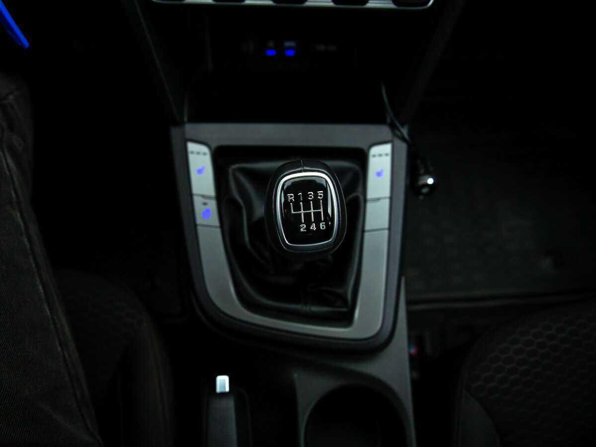 Hyundai Elantra с пробегом — 2020 год. Фото: #15