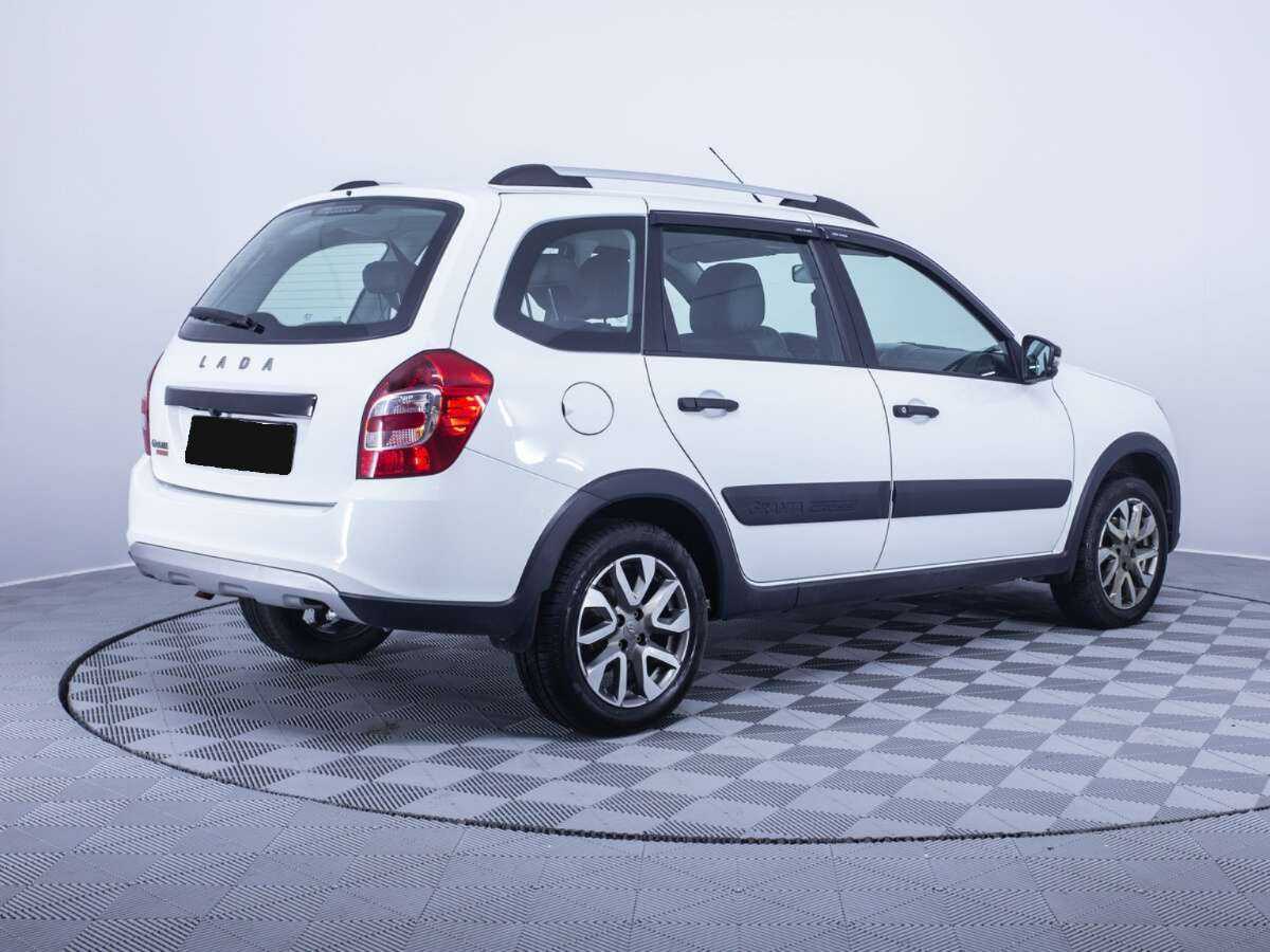 Lada (ВАЗ) Granta с пробегом — 2023 год. Фото: #4
