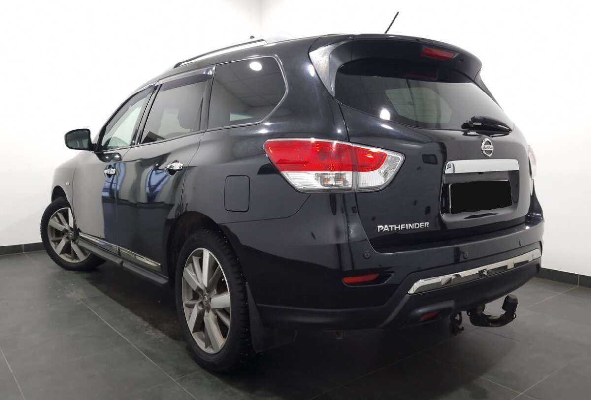 Nissan Pathfinder с пробегом — 2014 год. Фото: #3