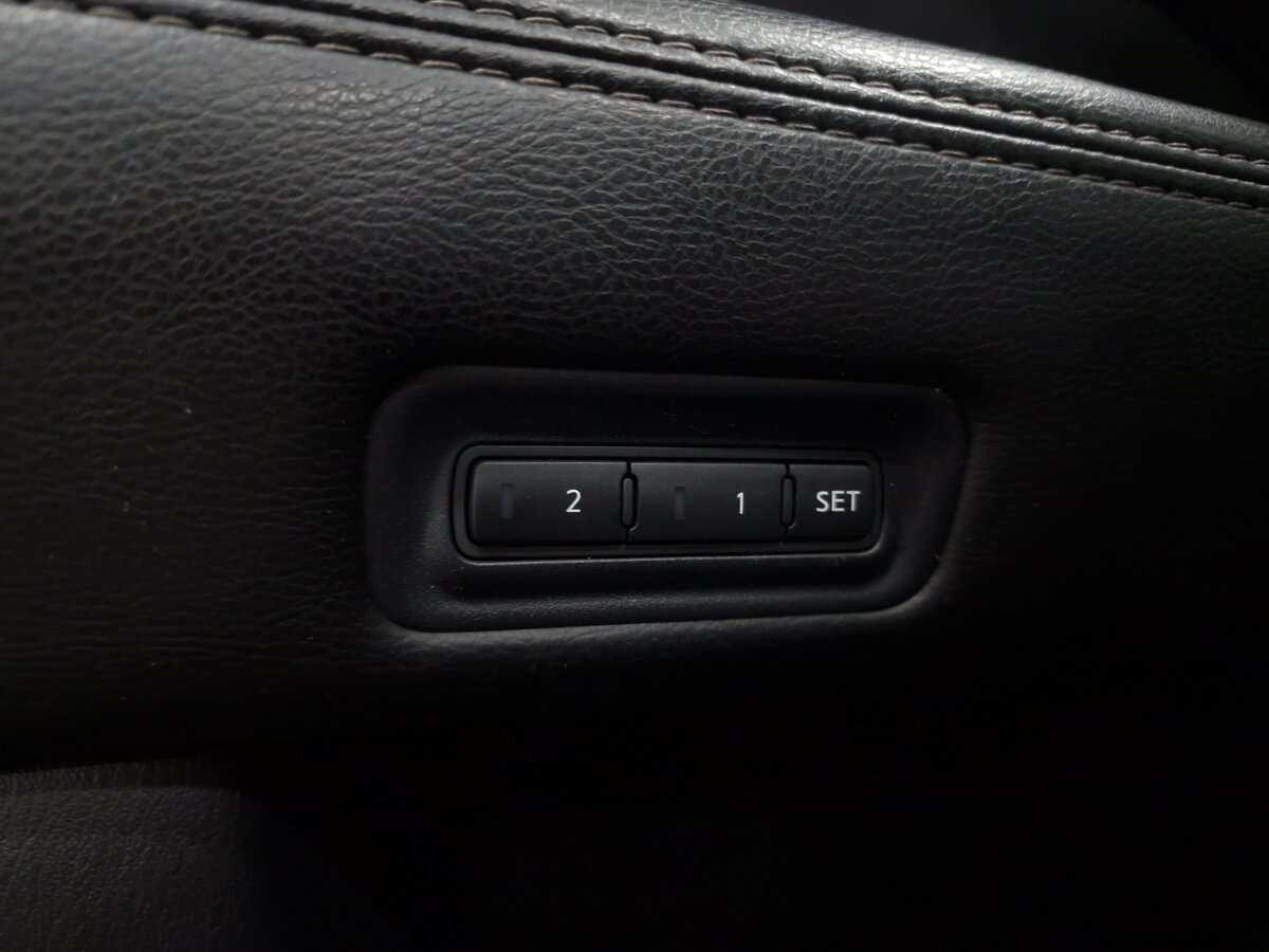 Nissan Pathfinder с пробегом — 2014 год. Фото: #11