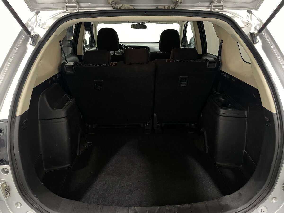 Mitsubishi Outlander с пробегом — 2016 год. Фото: #5