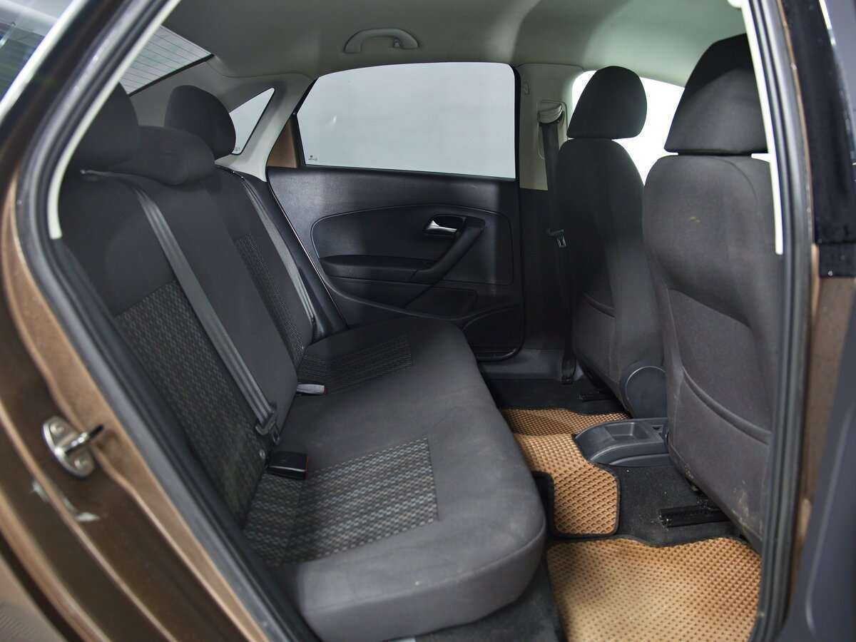 Volkswagen Polo с пробегом — 2019 год. Фото: #16