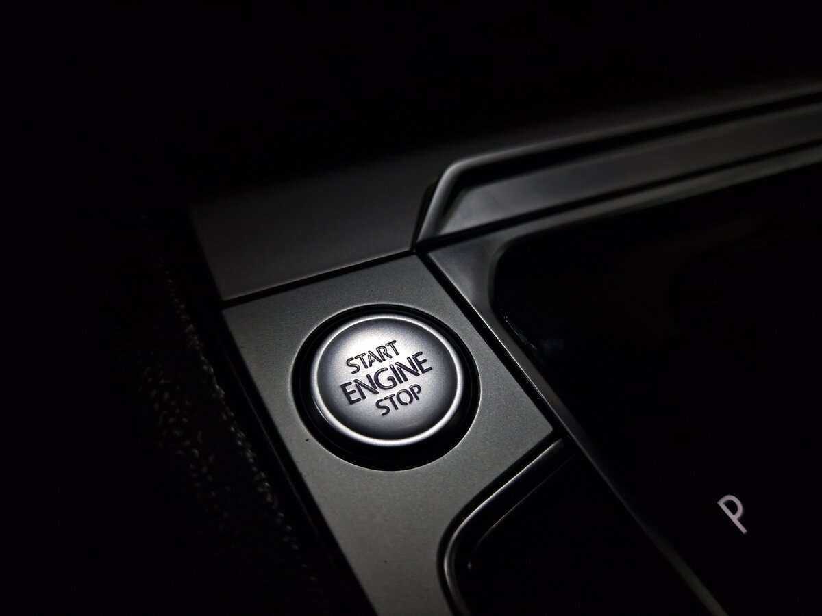 Volkswagen Passat с пробегом — 2015 год. Фото: #10