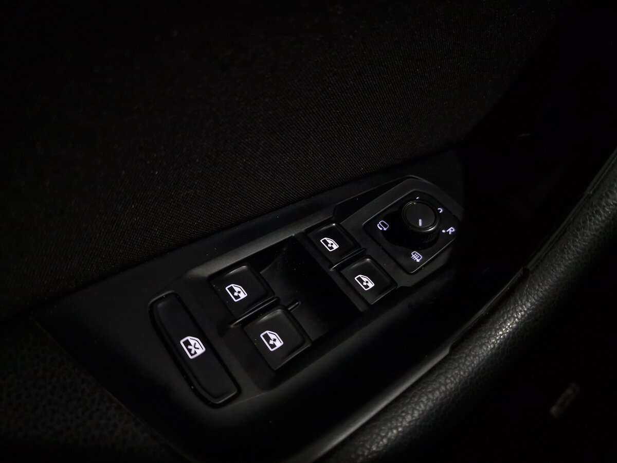 Volkswagen Passat с пробегом — 2015 год. Фото: #11