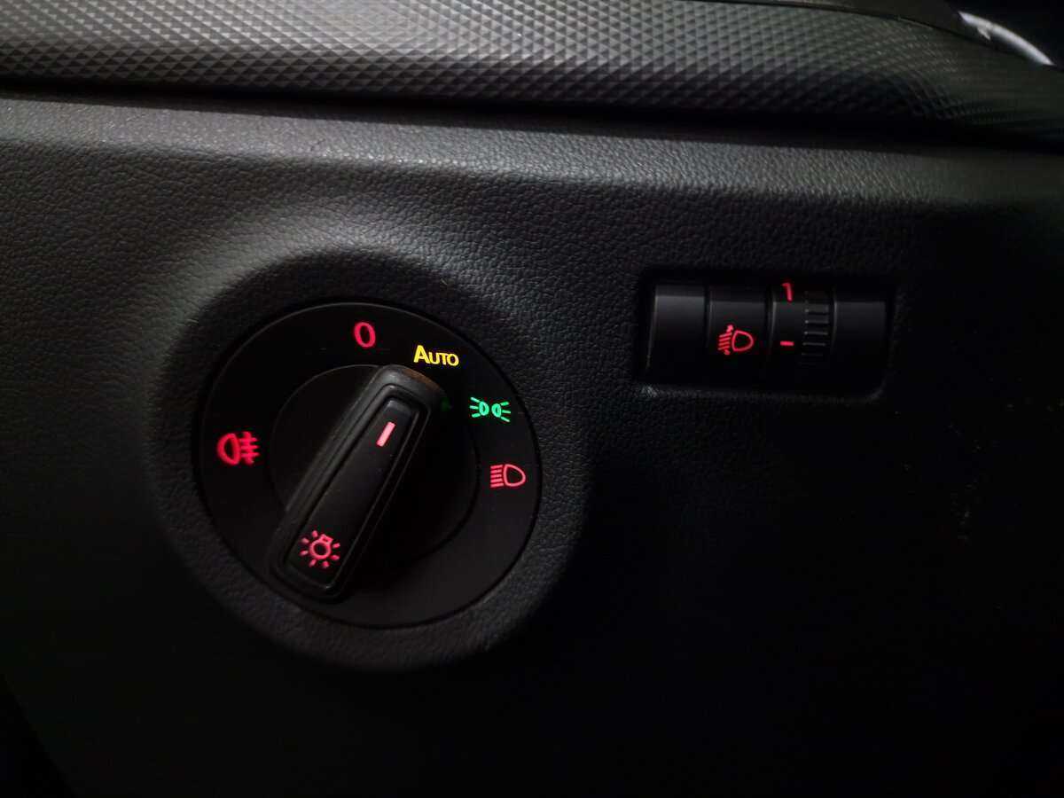 Volkswagen Polo с пробегом — 2021 год. Фото: #10