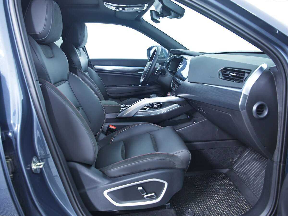 Geely Tugella с пробегом — 2022 год. Фото: #8