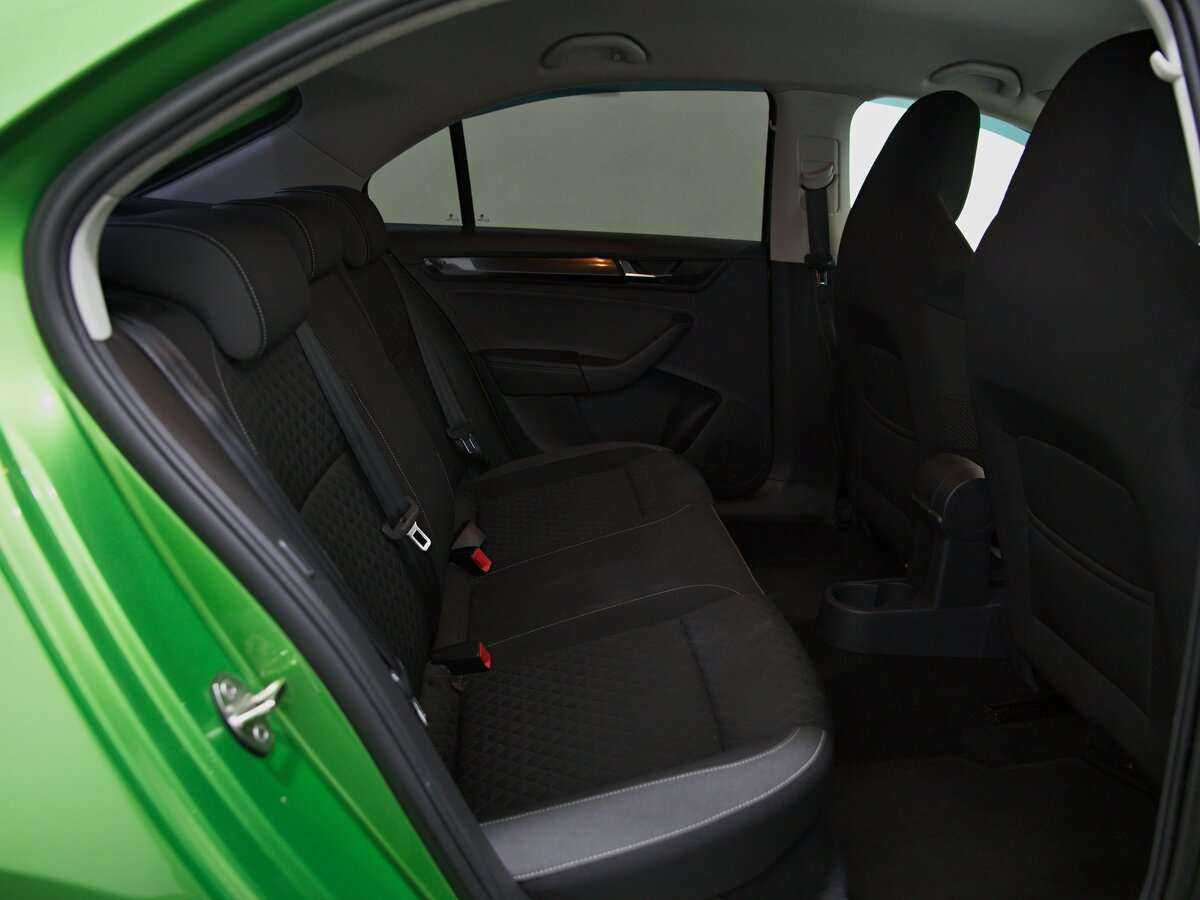 Skoda Rapid с пробегом — 2017 год. Фото: #3