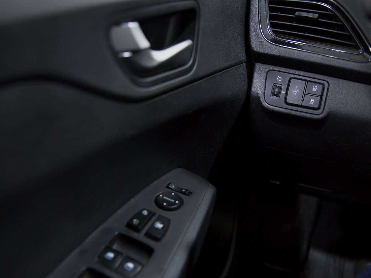 Hyundai Solaris с пробегом — 2020 год. Фото: #7