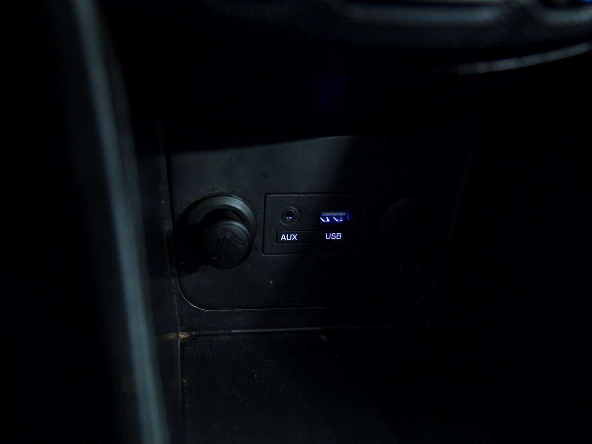 Hyundai Solaris с пробегом — 2015 год. Фото: #16