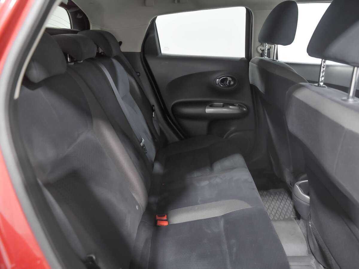 Nissan Juke с пробегом — 2012 год. Фото: #12