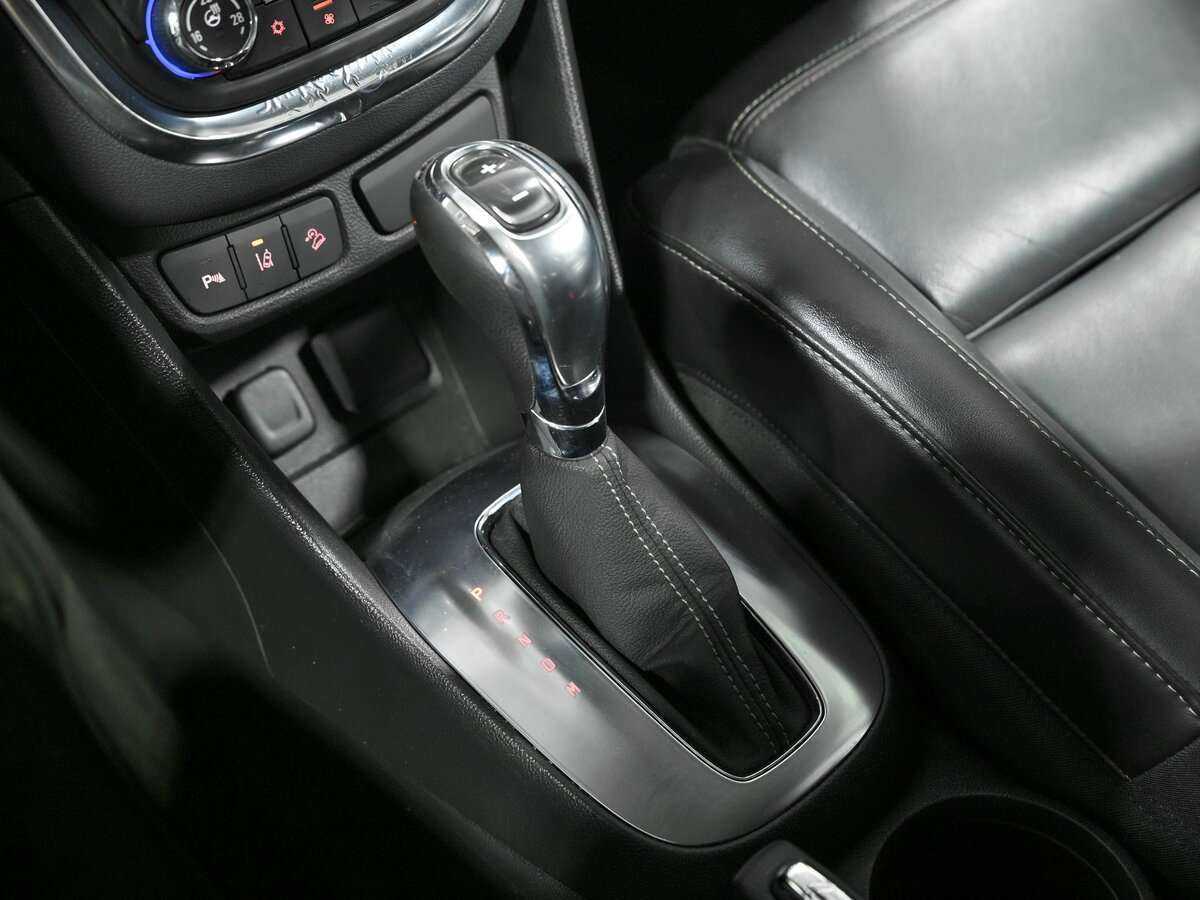 Opel Mokka с пробегом — 2014 год. Фото: #11