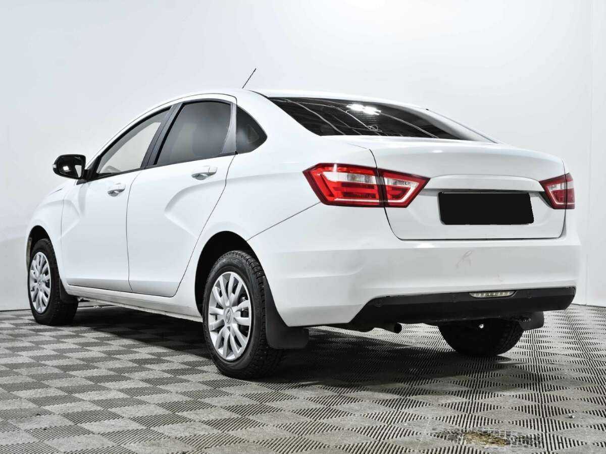 Lada (ВАЗ) Vesta с пробегом — 2019 год. Фото: #5