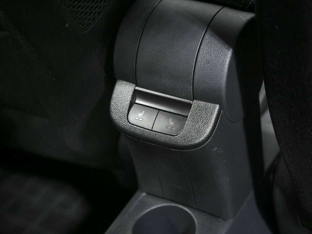 Skoda Rapid с пробегом — 2019 год. Фото: #15