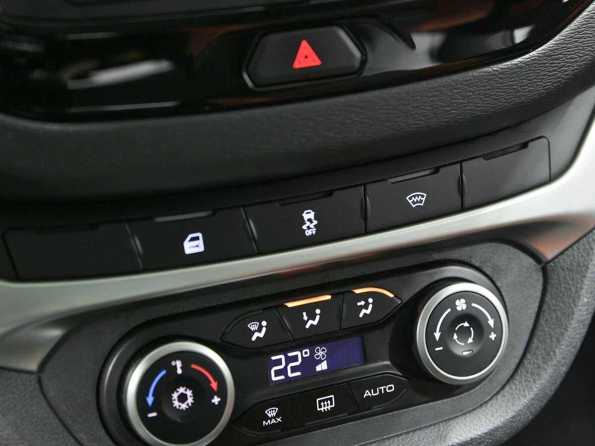 Lada (ВАЗ) Vesta с пробегом — 2021 год. Фото: #11