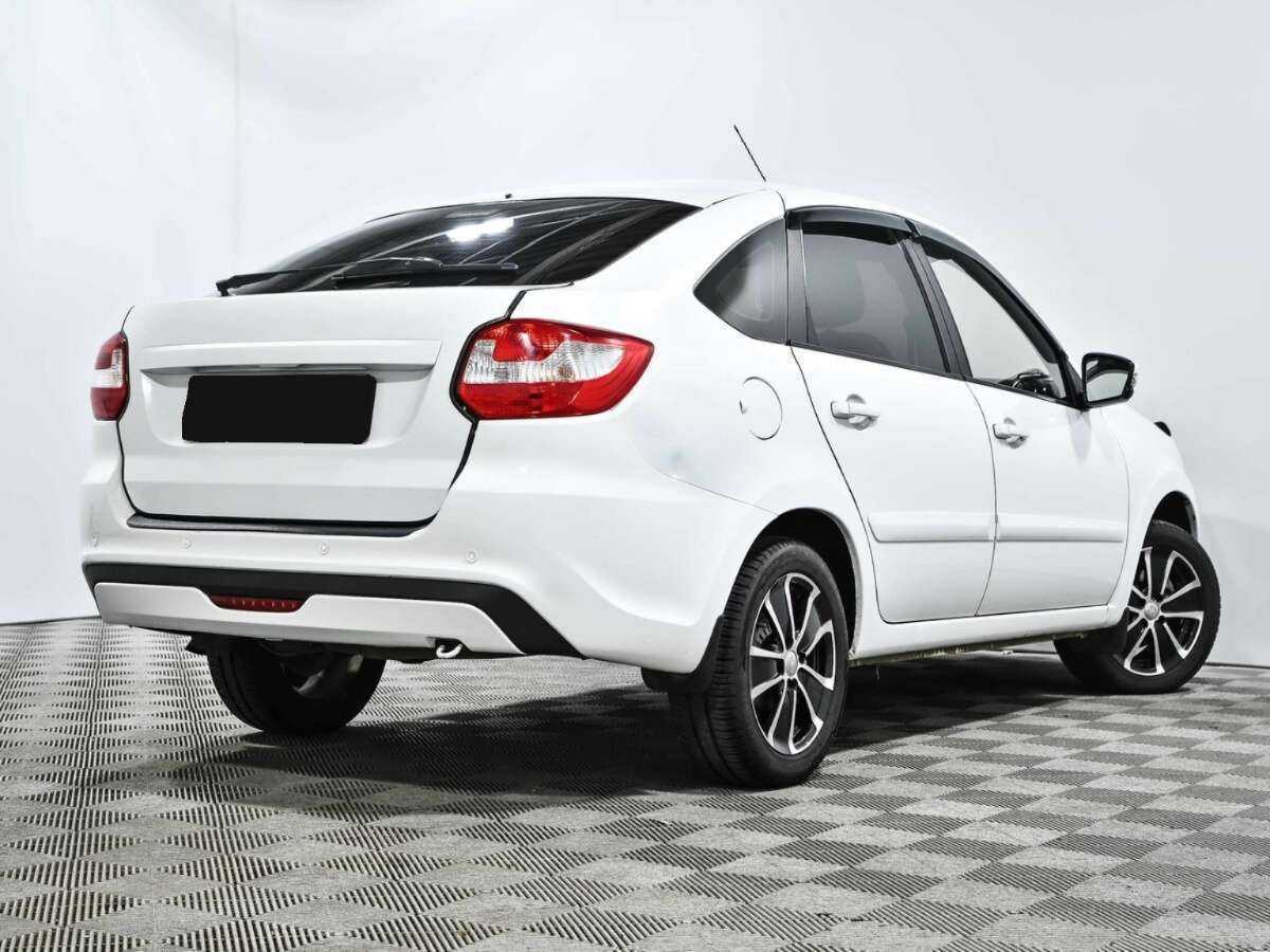 Lada (ВАЗ) Granta с пробегом — 2018 год. Фото: #3