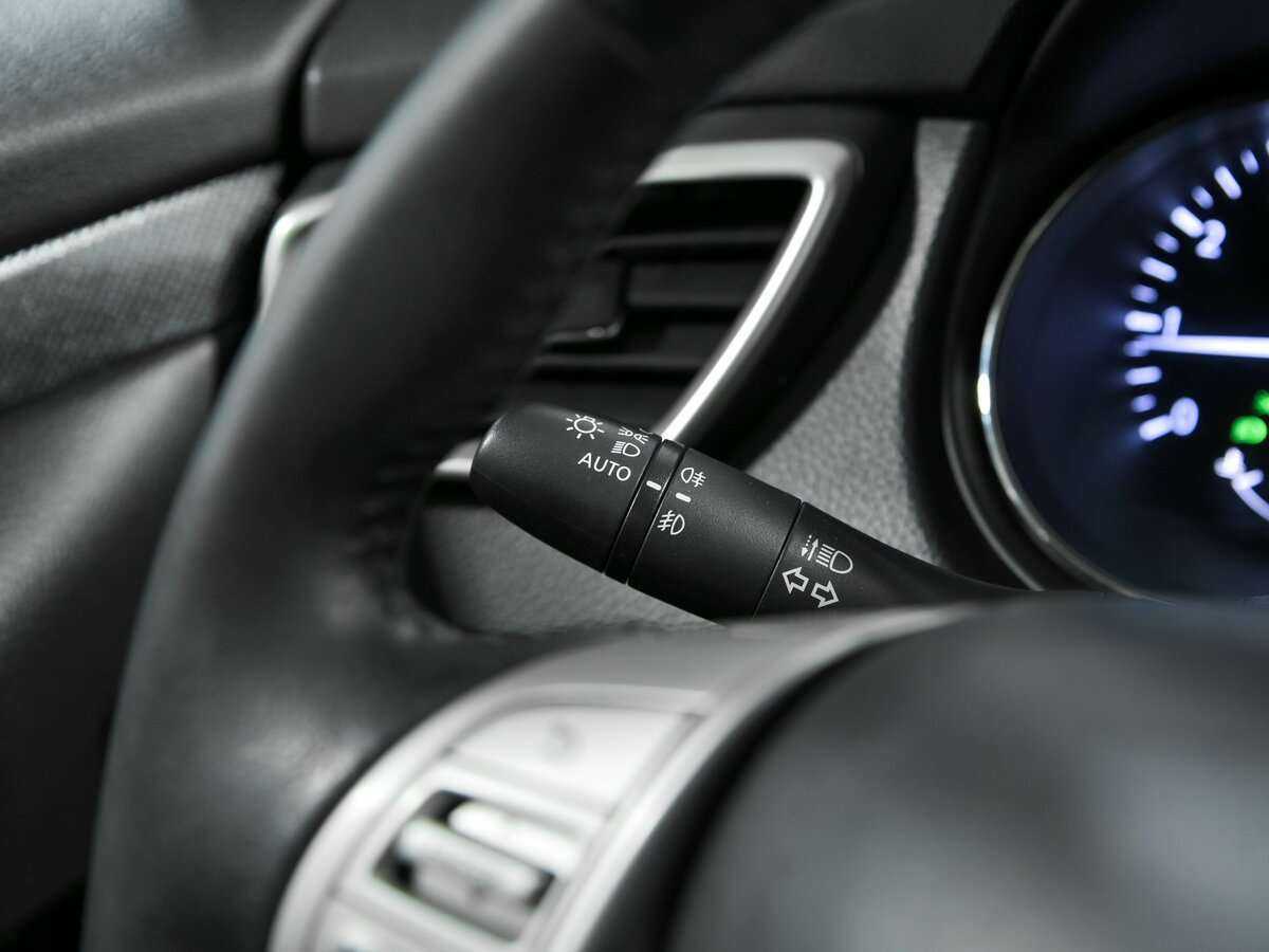 Nissan X-Trail с пробегом — 2015 год. Фото: #7