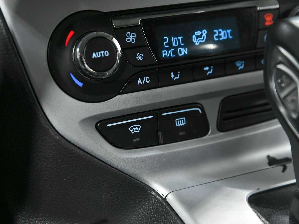 Ford Focus с пробегом — 2013 год. Фото: #9