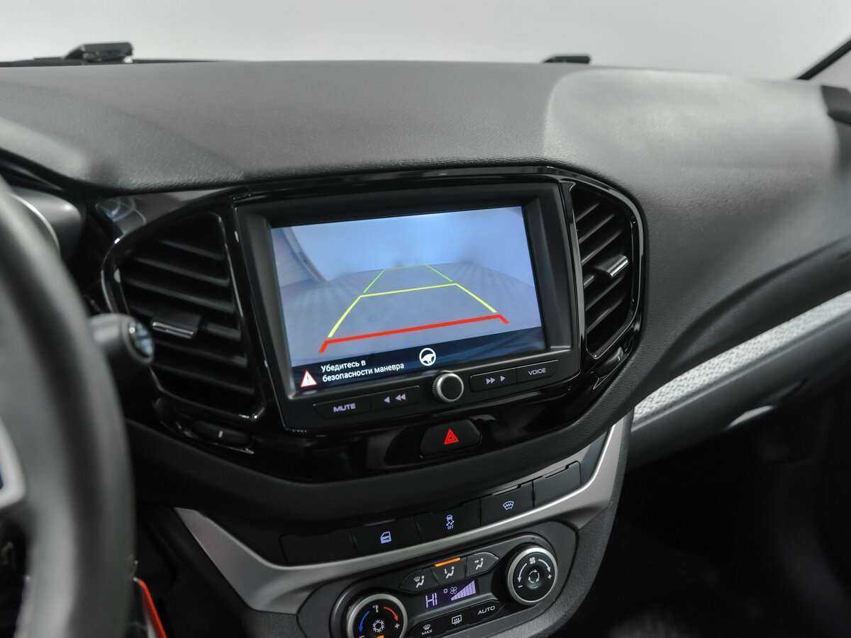 Lada (ВАЗ) Vesta с пробегом — 2021 год. Фото: #11