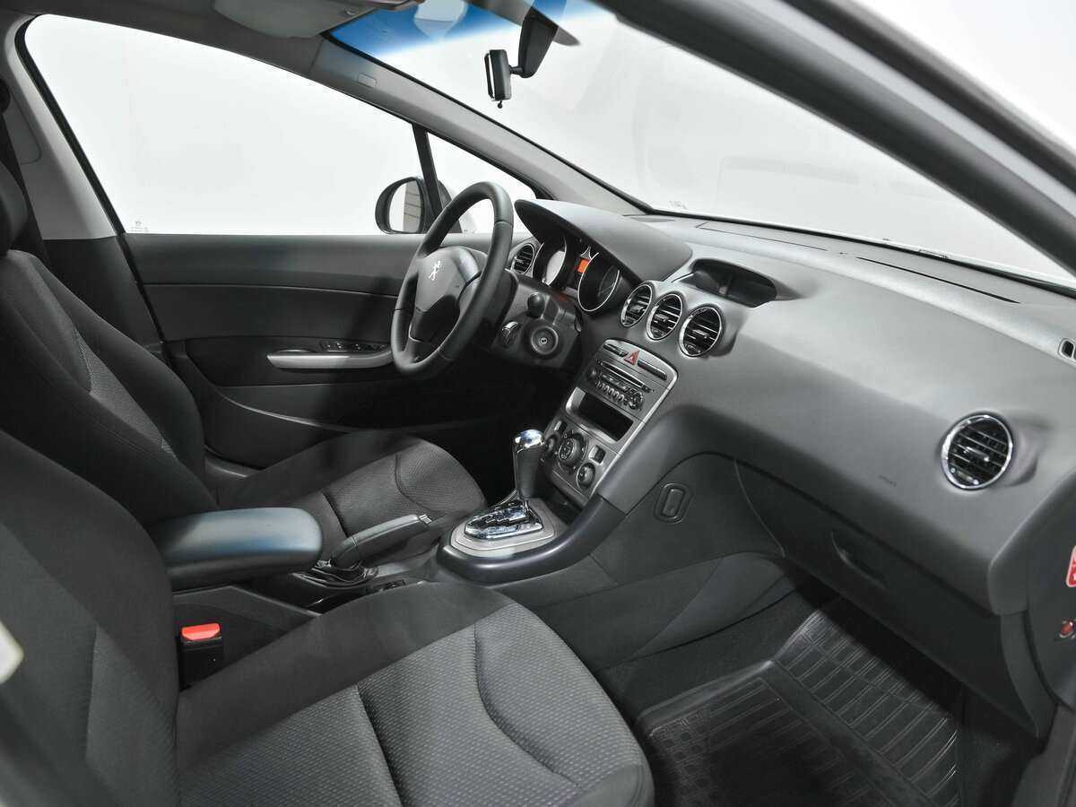 Peugeot 408 с пробегом — 2012 год. Фото: #4