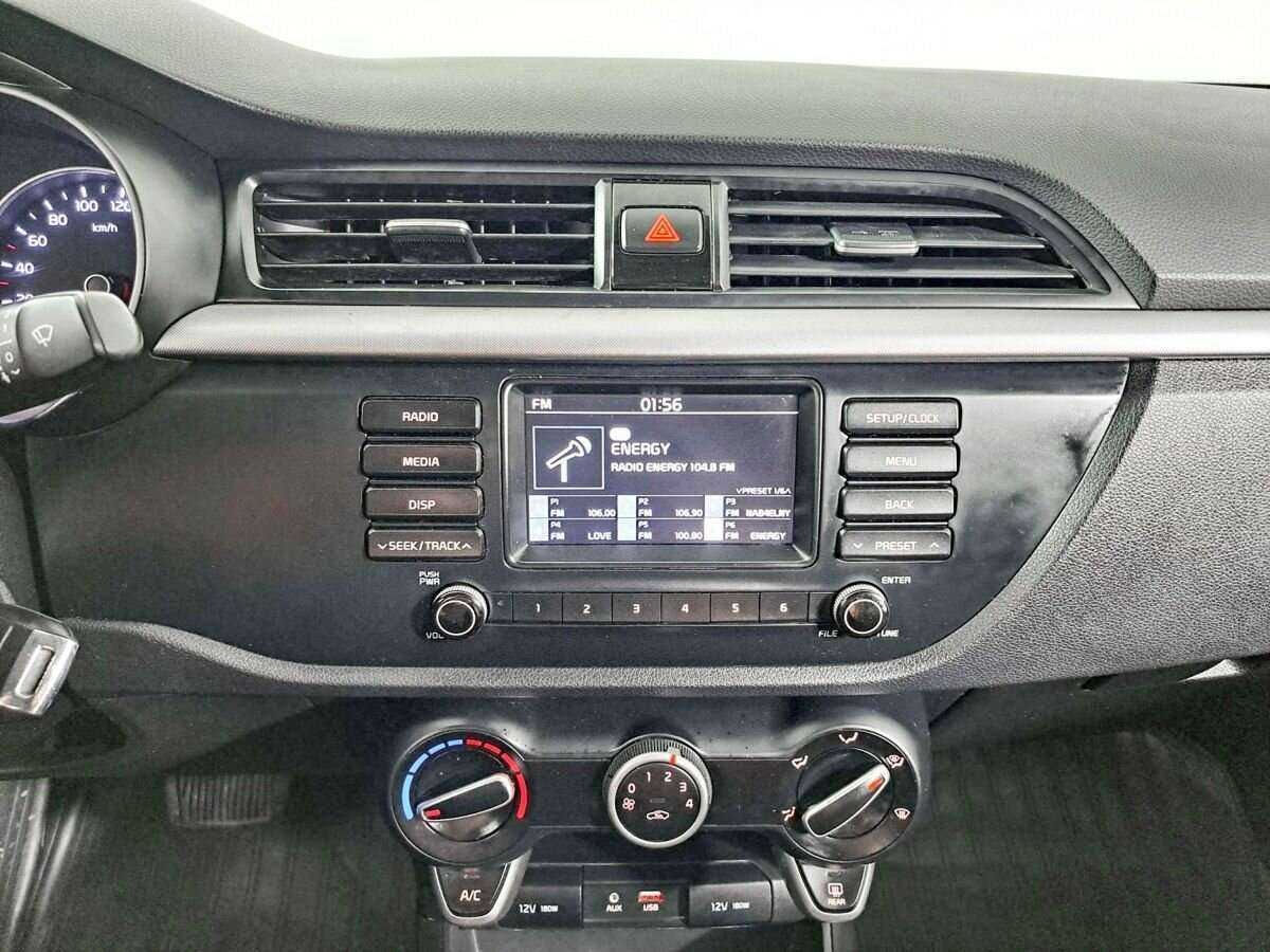 Kia Rio с пробегом — 2017 год. Фото: #12
