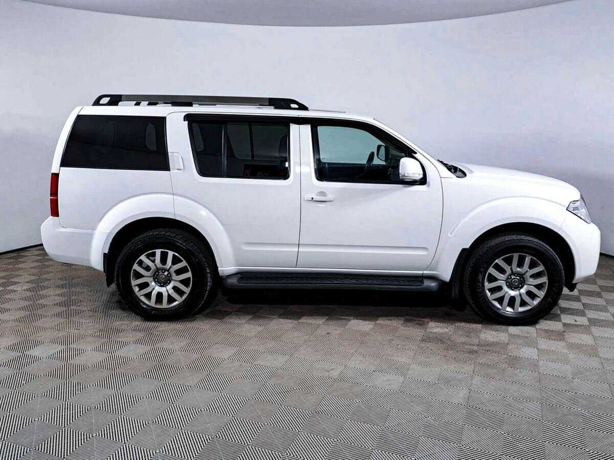 Nissan Pathfinder с пробегом — 2014 год. Фото: #3